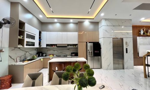Nhà đẹp có Thang máy ngang 5.8m x dài 16.7m 4 tầng khu VIP Thoại Ngọc Hầu hẻm xe hơi thông ra Nguyễn Sơn với 5PN 5WC chỉ 15 tỷ